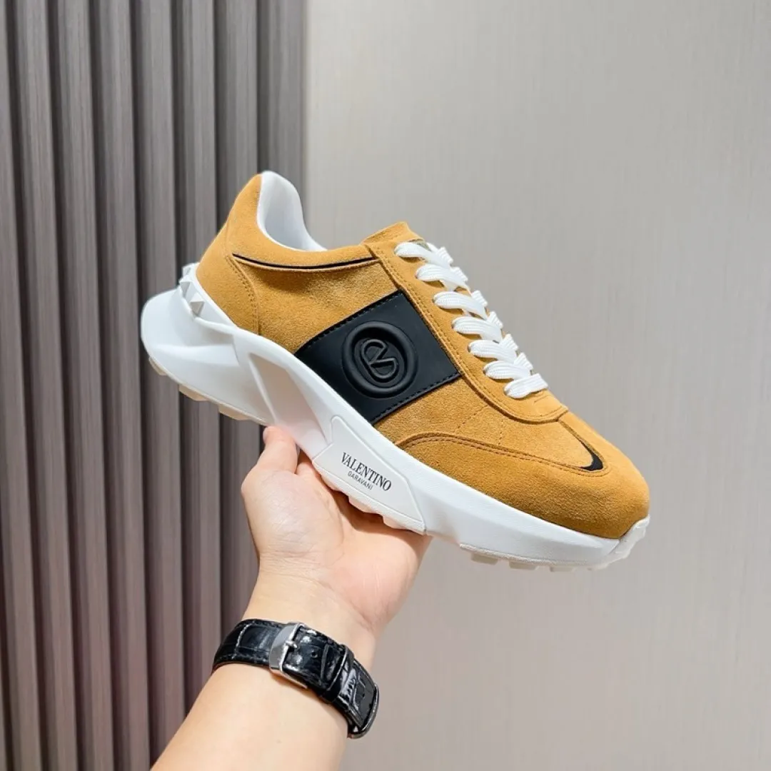 Men's Men's Shoes 💰P520💰[VALENTINO] Huanu Tianlun Fashionable Casual Sports Shoes Original model opening, new models available first! Not high-profile yet avant-garde! Simple, low-key and fashionable, super versatile style, the upper is made of original cowhide, luxurious sheepskin lining craftsmanship, sole: the original sole is specially provided by the original factory and is super comfortable. The version is comfortable on the feet and is so strict on any small area. Size: 38-45 (45 is custom-made and cannot be returned or exchanged)